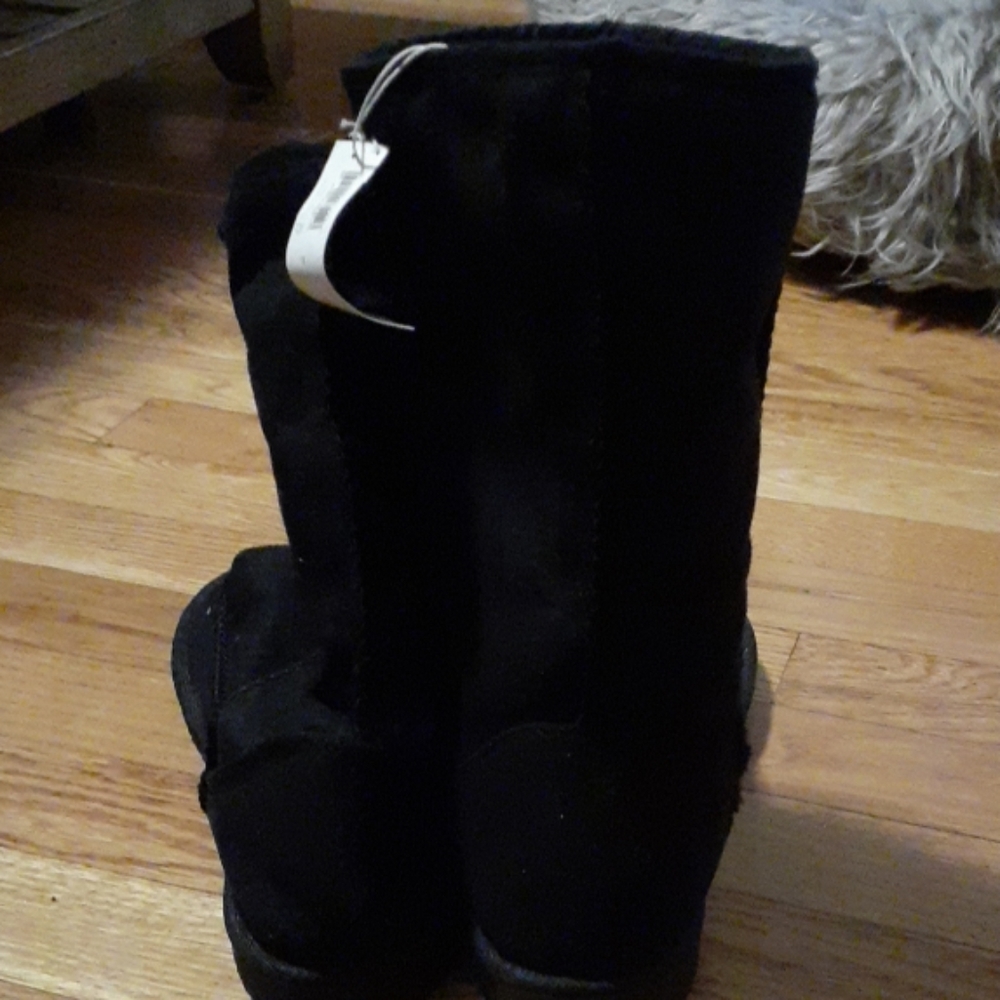 Boots - Picture 2 of 2